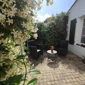 LE PATIO chaleureuse maison à 150 mètres de la mer
